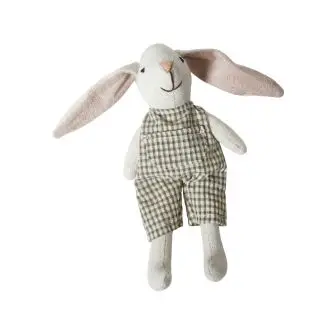 DACORE Kanin siddende sand/grøn dreng - 25 cm - PYNT & FIGURER