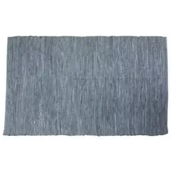 LA FINESSE Læder/skind kludetæppe 120 x 180 cm - lys blå - TILBEHØR