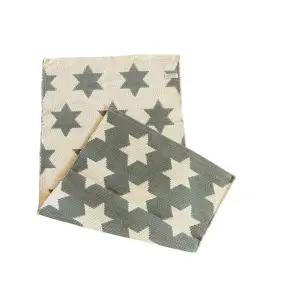 LA FINESSE Gennemvævet kludetæppe 65 x 135 cm - grå/hvid stjerner - 